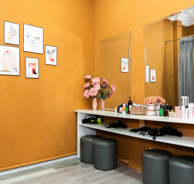 Xu hướng làm đẹp 2025: Những dịch vụ spa được khách hàng ưa chuộng nhất